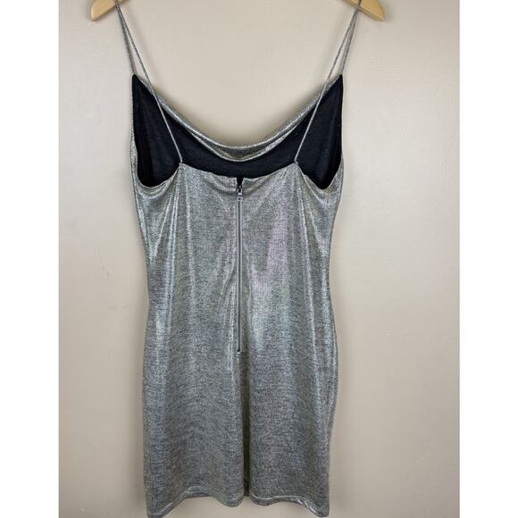Alice + Olivia Harmie Silver Metallic Mini Dress Women’s Size 4 - Picture 5 of 10